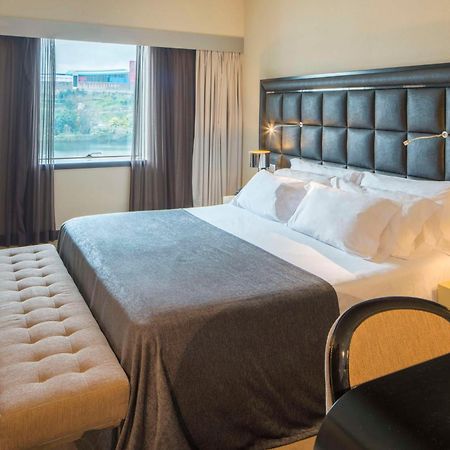 Nh Coimbra Dona Ines Hotel Екстериор снимка