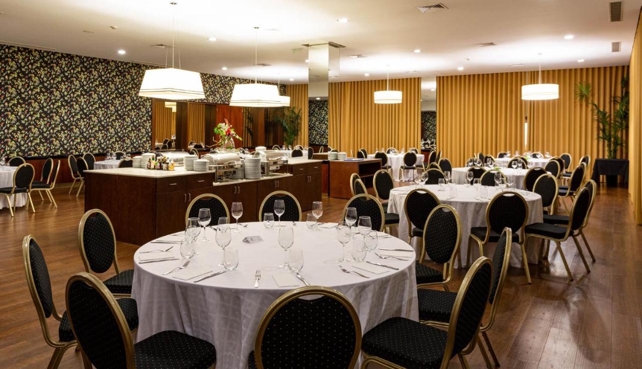 Nh Coimbra Dona Ines Hotel Екстериор снимка