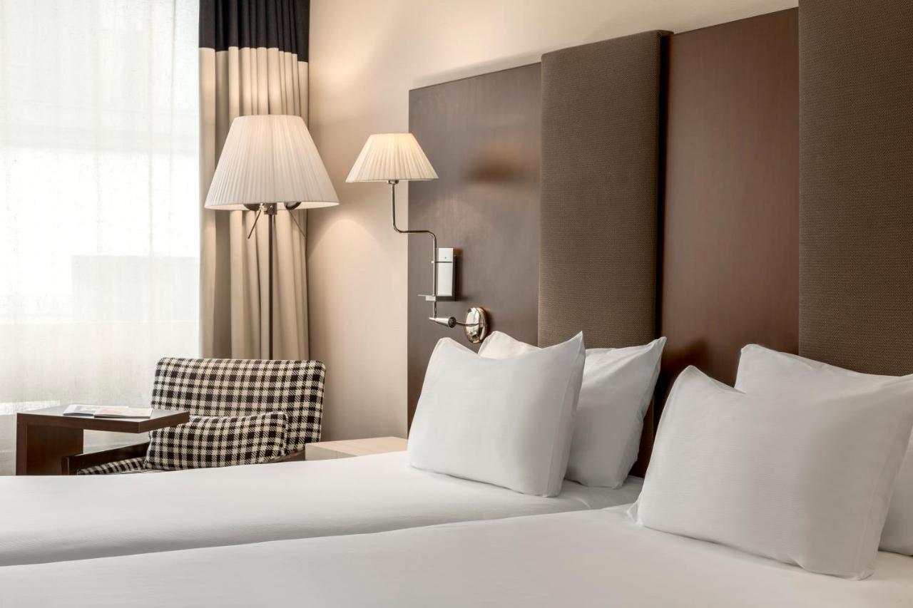 Nh Coimbra Dona Ines Hotel Екстериор снимка