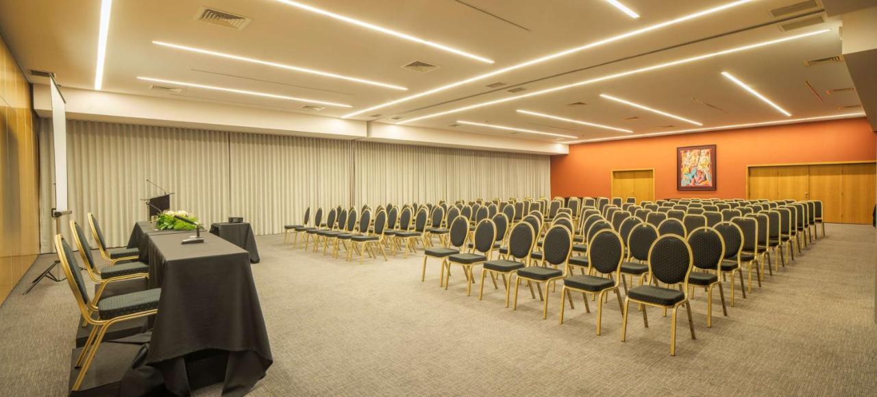 Nh Coimbra Dona Ines Hotel Екстериор снимка
