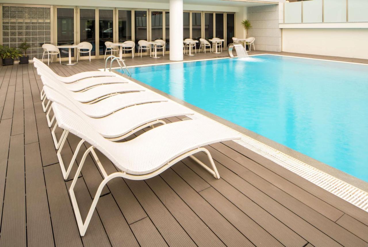 Nh Coimbra Dona Ines Hotel Екстериор снимка