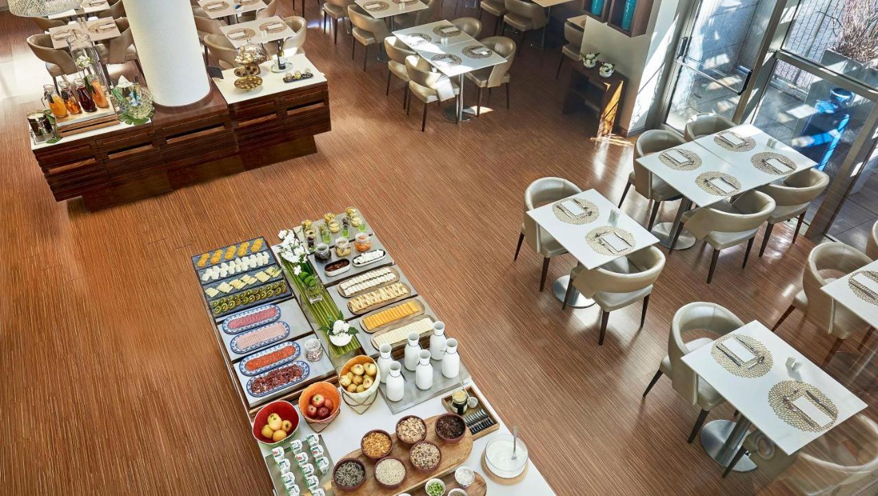 Nh Coimbra Dona Ines Hotel Екстериор снимка