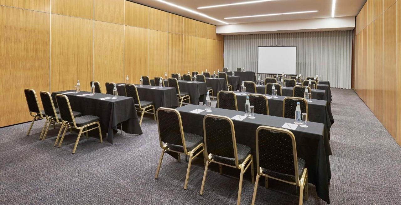 Nh Coimbra Dona Ines Hotel Екстериор снимка